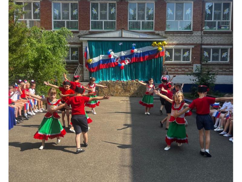 День России в нашем саду